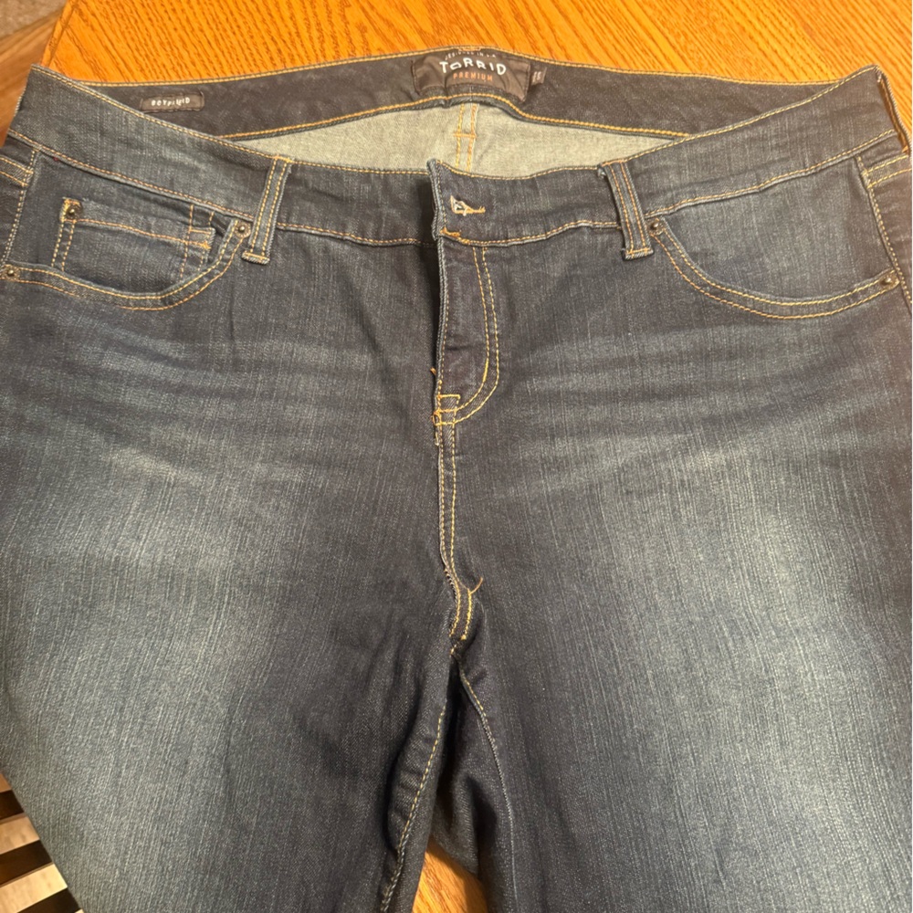 Torrid Women's Dark Blue Jeans - Picture 3 of 3